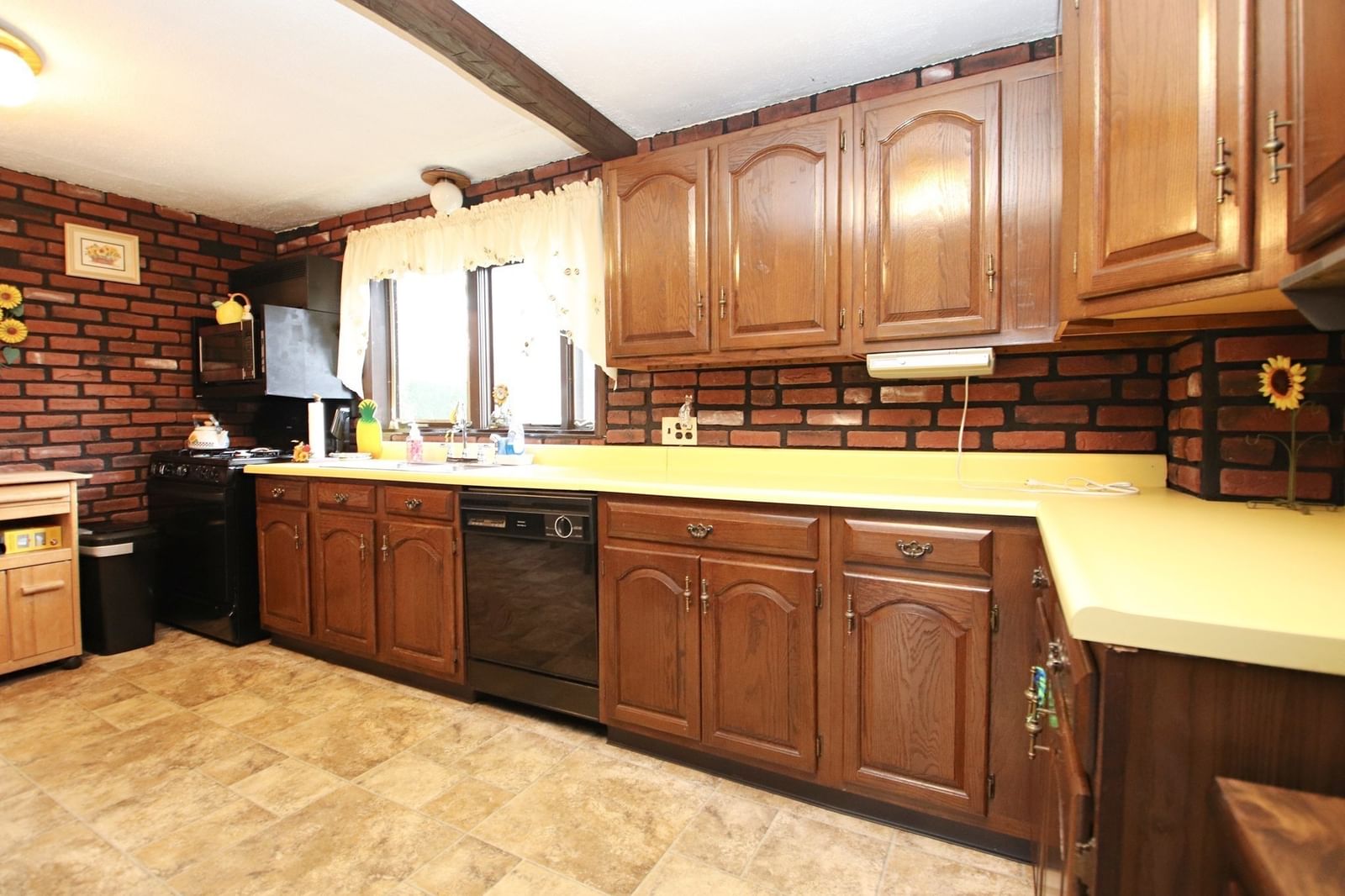 15 Lewis Lane Saugus — Photo 3 of 31