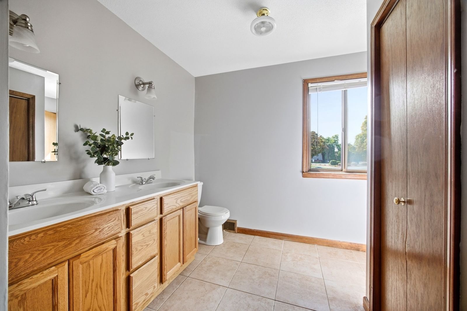 220 Beekman Dr #220 Agawam — Photo 14 of 29