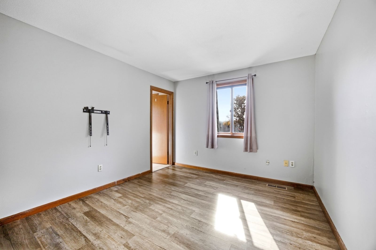220 Beekman Dr #220 Agawam — Photo 17 of 29
