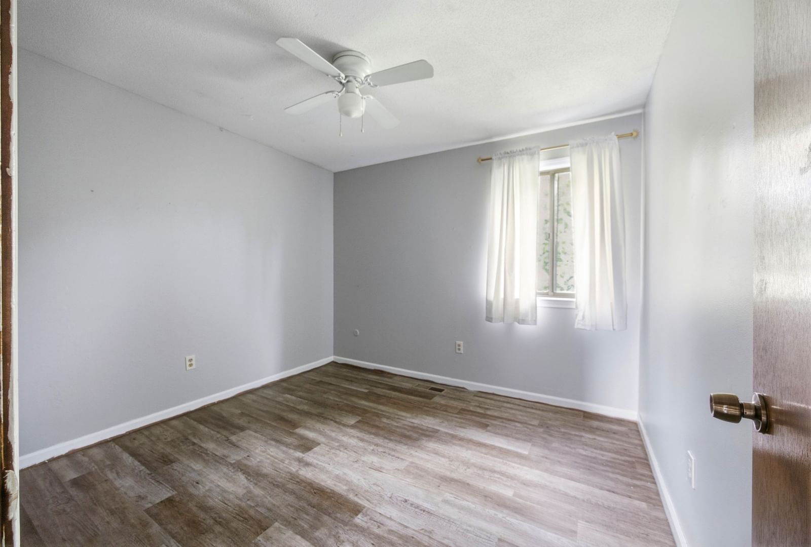 220 Beekman Dr #220 Agawam — Photo 19 of 29