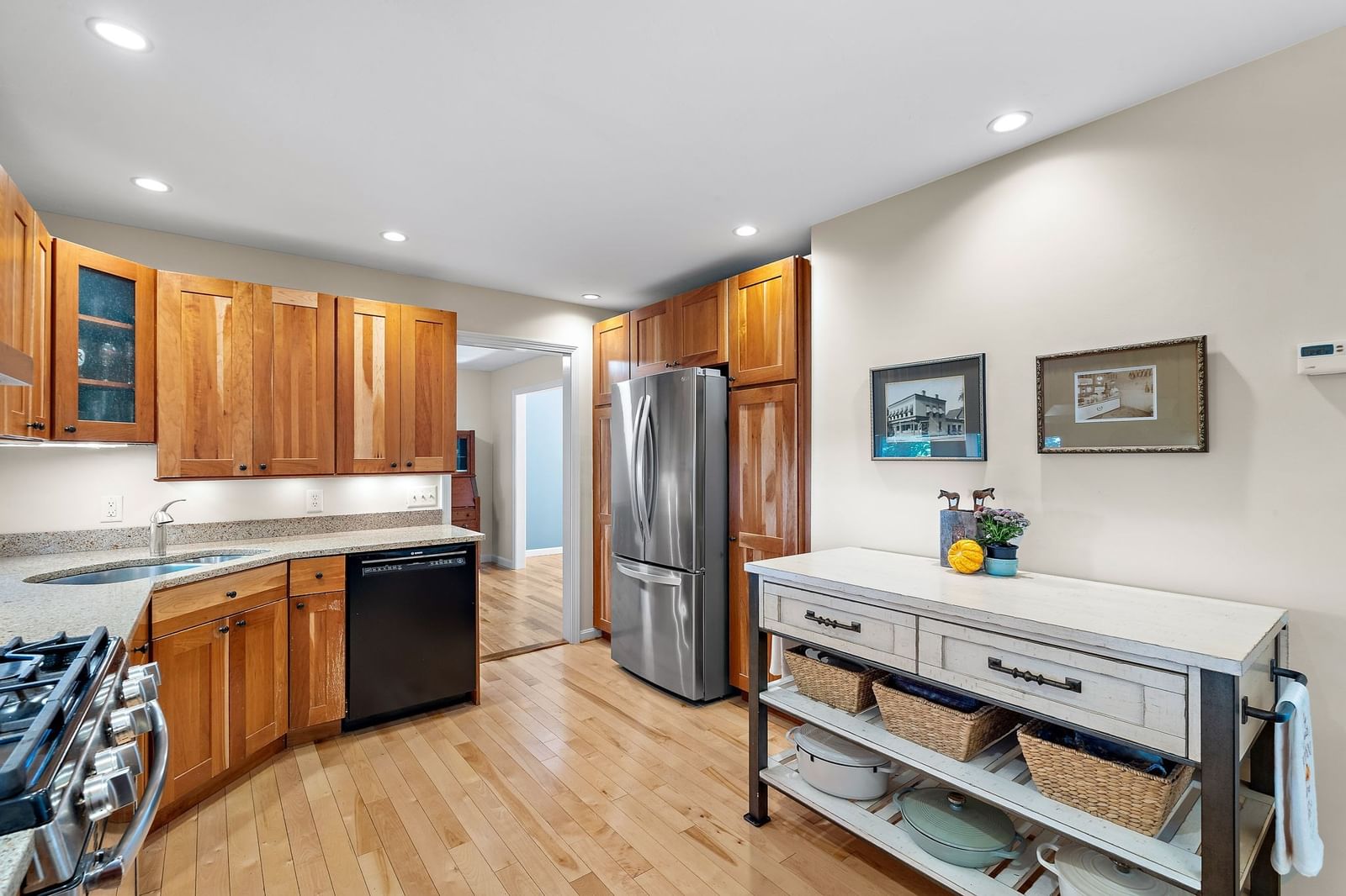 10 Trevor Ln Worcester — Photo 10 of 36
