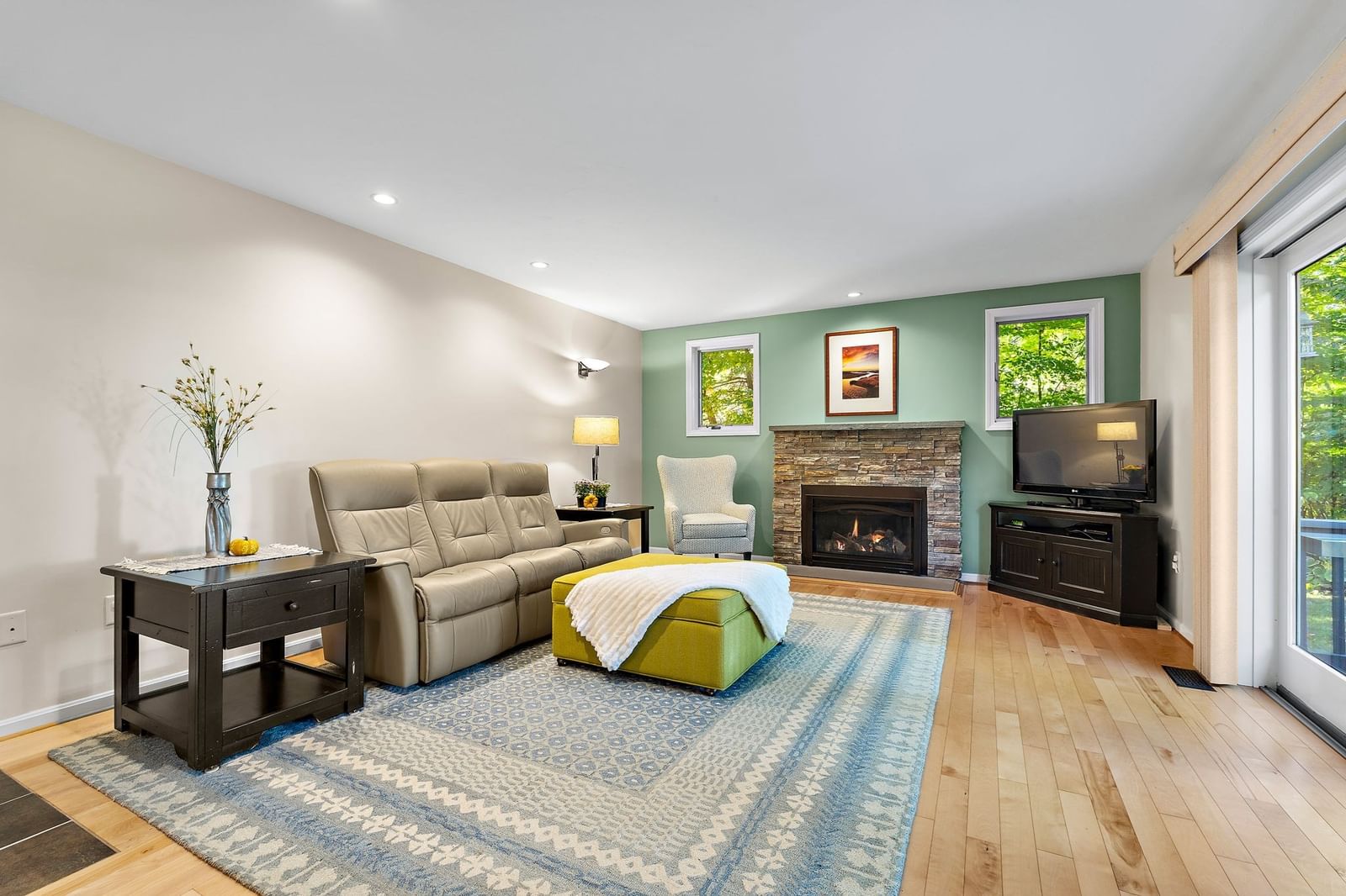 10 Trevor Ln Worcester — Photo 13 of 36