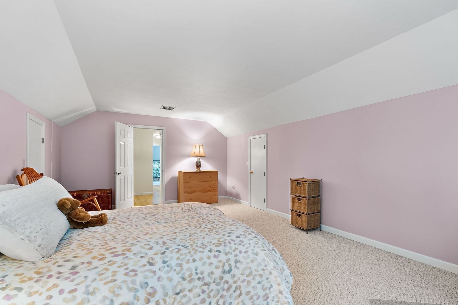 10 Trevor Ln Worcester — Photo 18 of 36