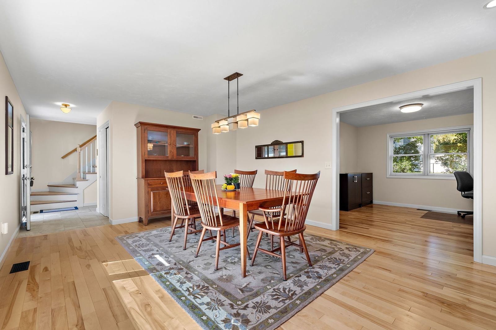 10 Trevor Ln Worcester — Photo 4 of 36