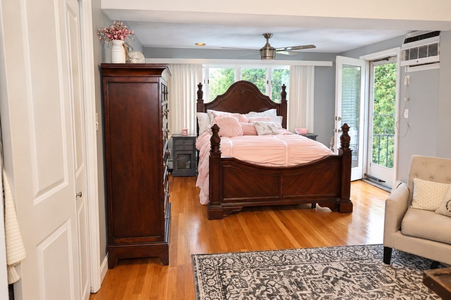 64 Sprague St Revere — Photo 16 of 27