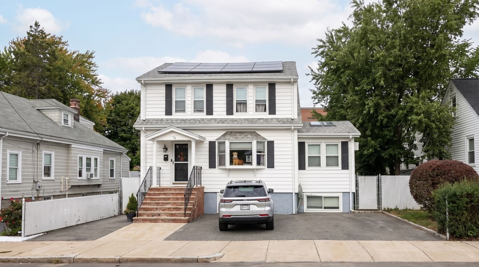 64 Sprague St Revere — Photo 3 of 27