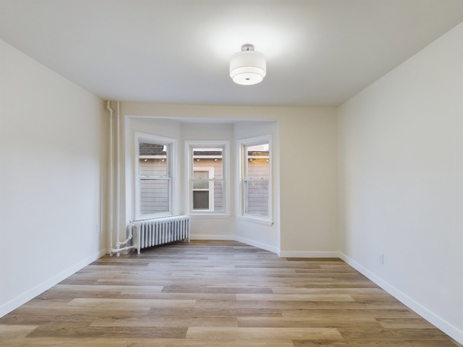 28-30 Furness St Revere — Photo 3 of 21