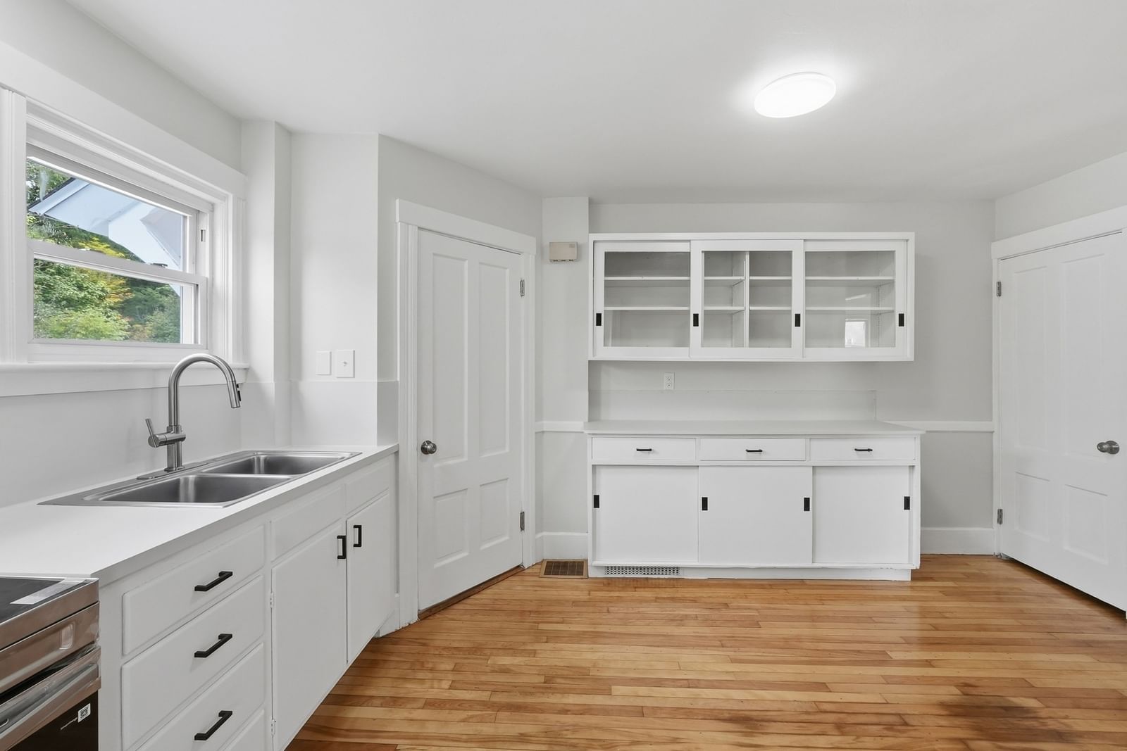 13-15 Maple St Northbridge — Photo 5 of 42