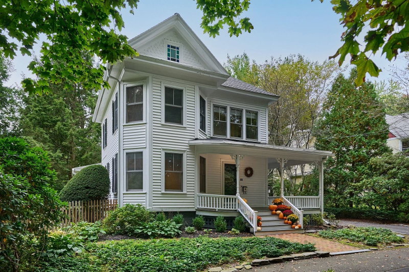 33 Gaylord St