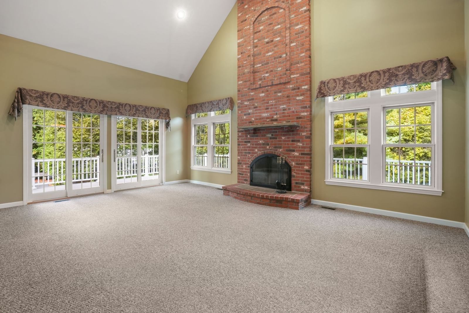 9 Fieldstone Dr Shrewsbury — Photo 16 of 36