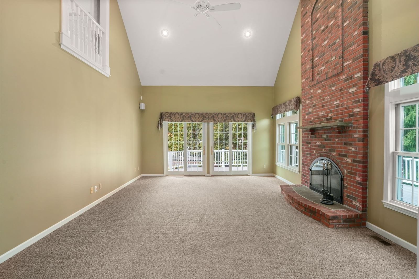 9 Fieldstone Dr Shrewsbury — Photo 17 of 36