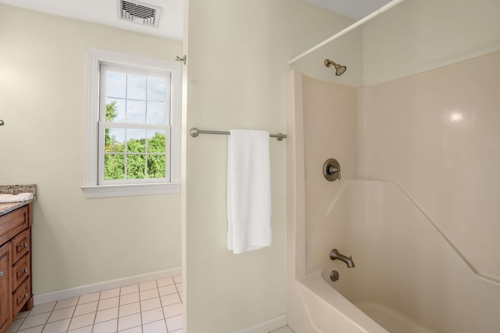9 Fieldstone Dr Shrewsbury — Photo 31 of 36