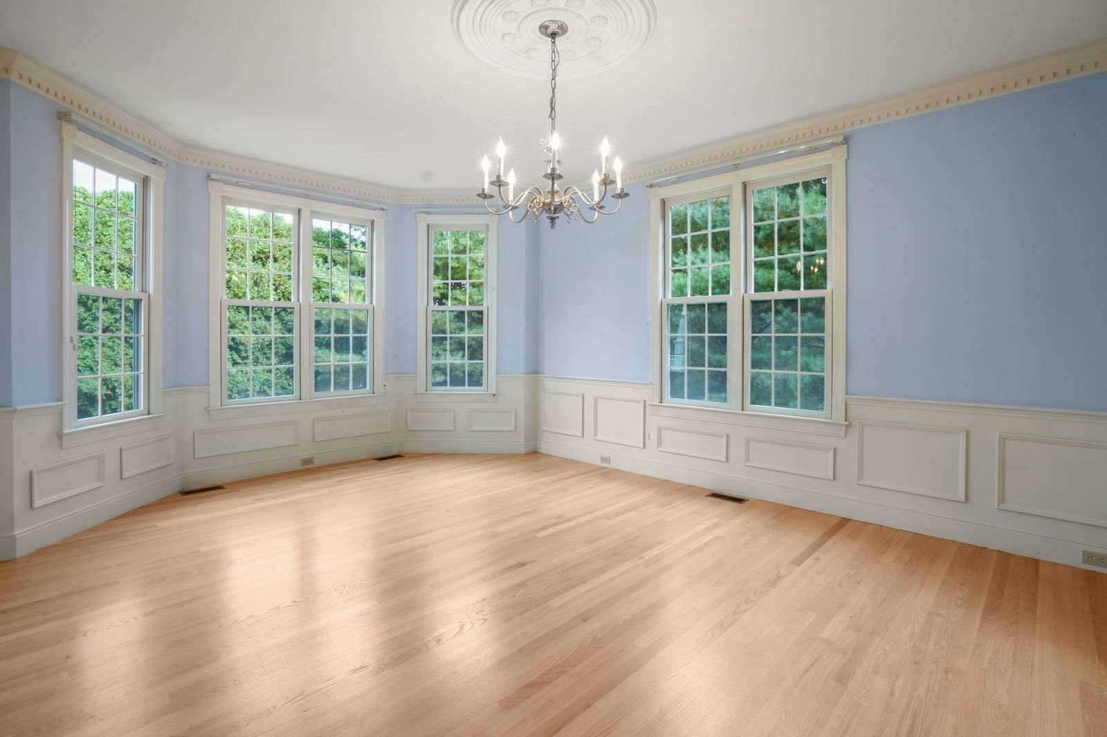 9 Fieldstone Dr Shrewsbury — Photo 7 of 36