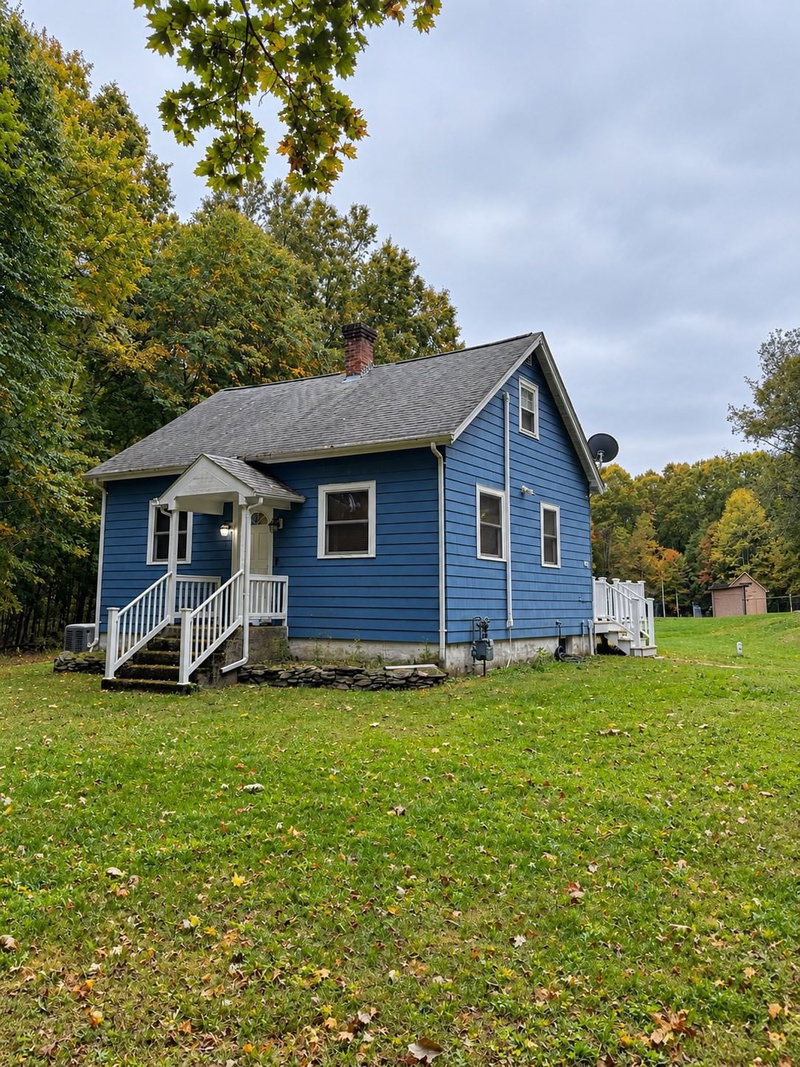 12 Pine St