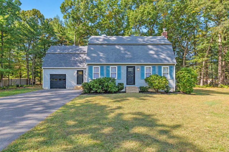 76 Woodridge Road