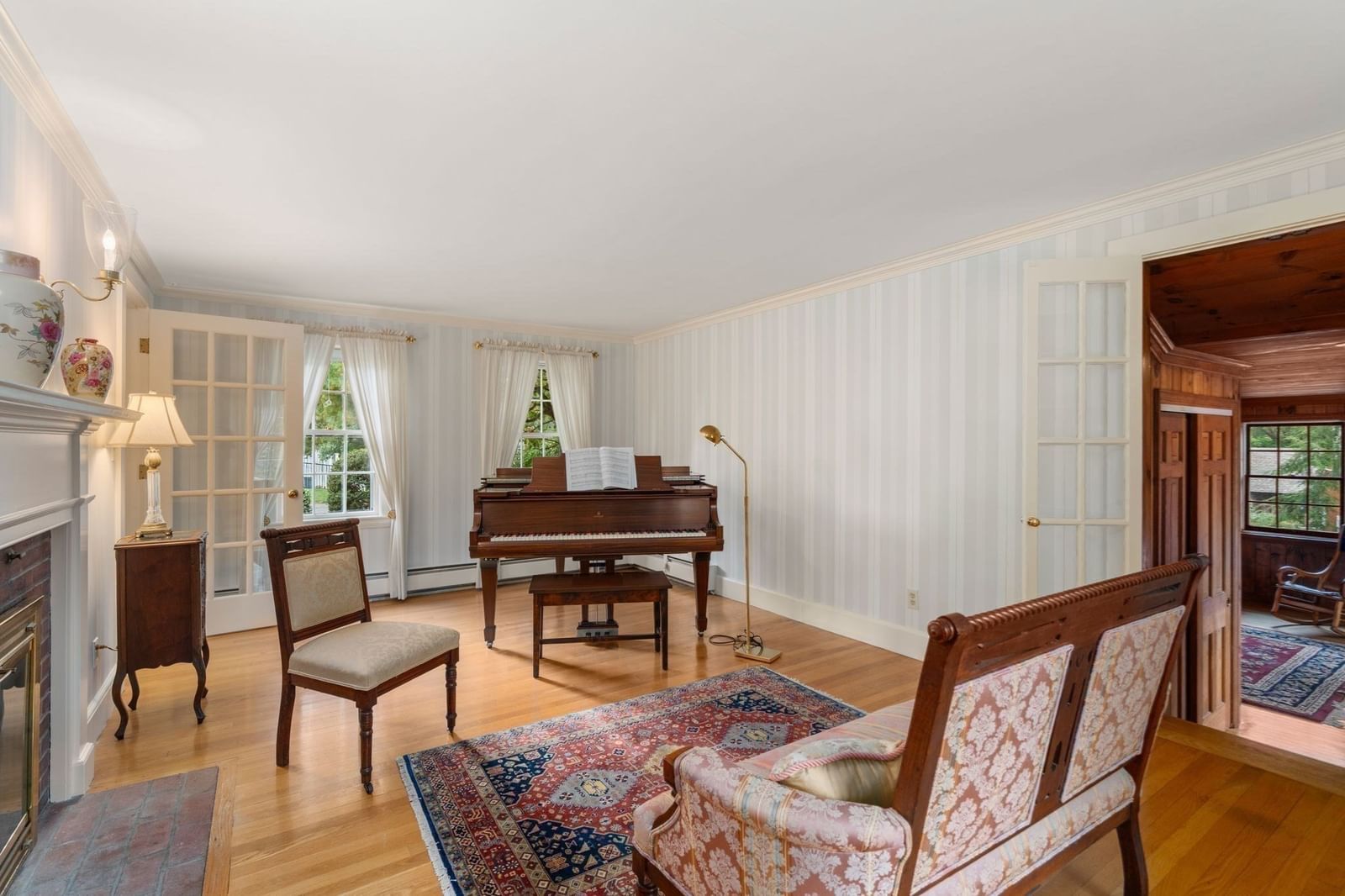 9 Oakley Rd, Dover, MA 02030 photo 3