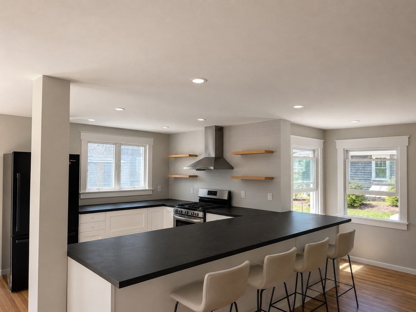33 Pleasant, Dennis, MA 02670 photo 2