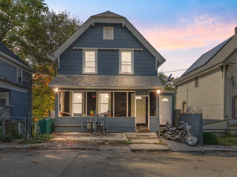 112 Marshall St