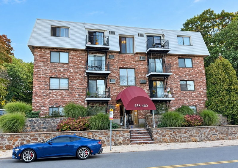 458-460 Eastern Ave Unit 15