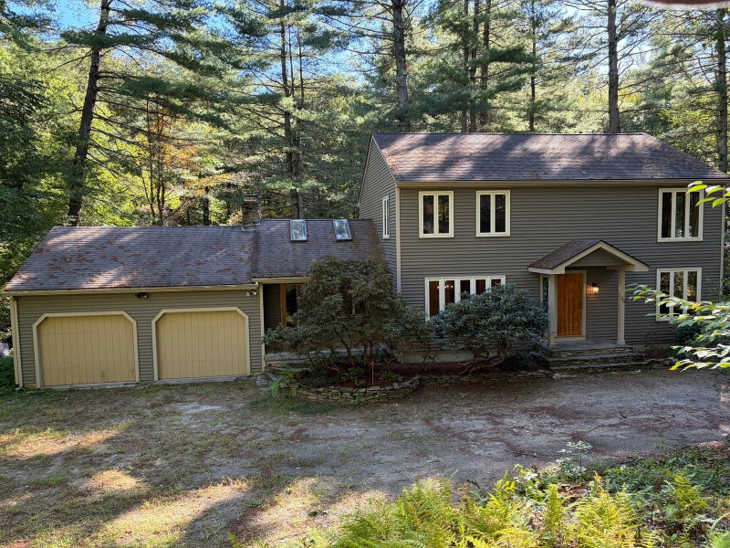 23 Forest St
