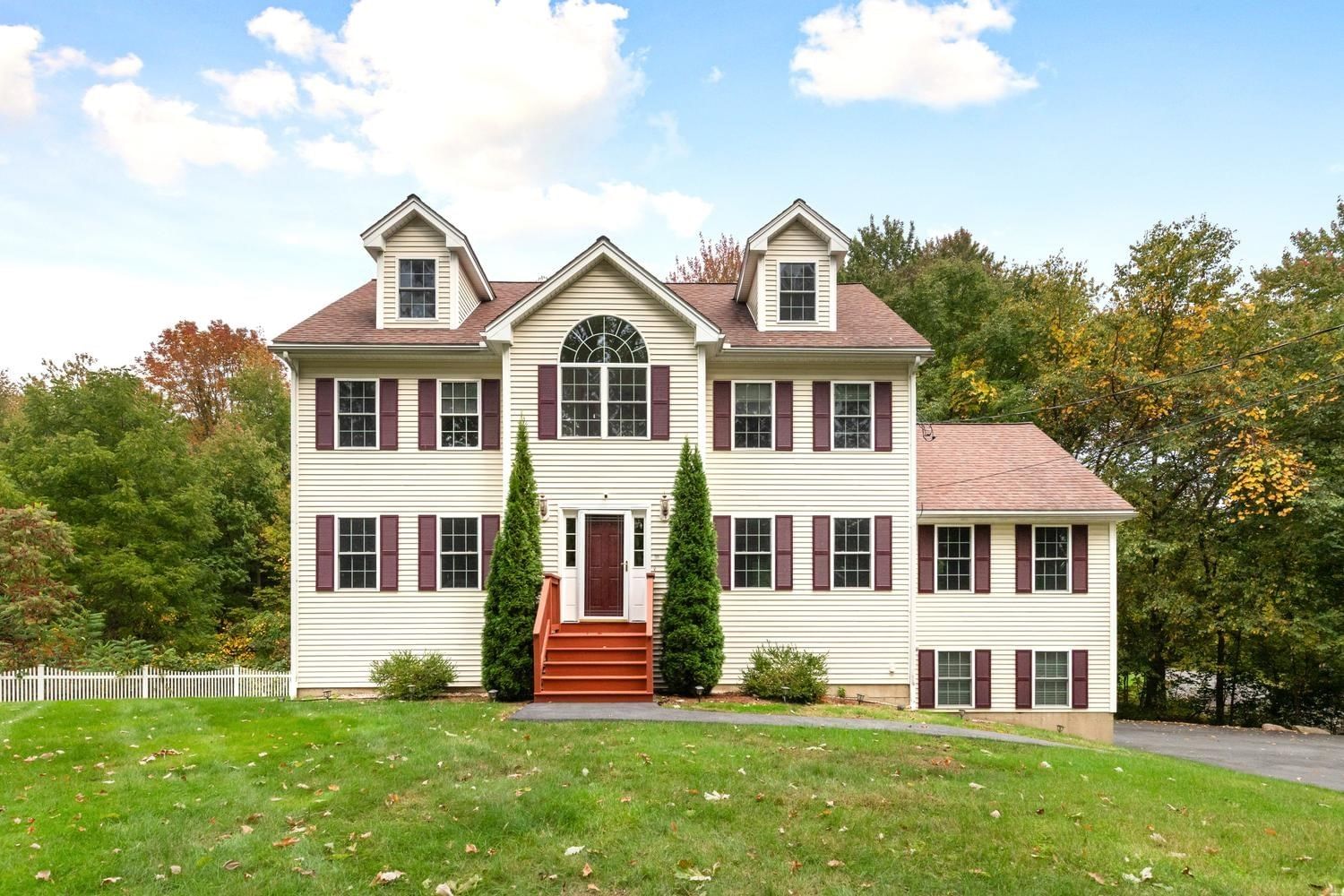 30 Lowe St