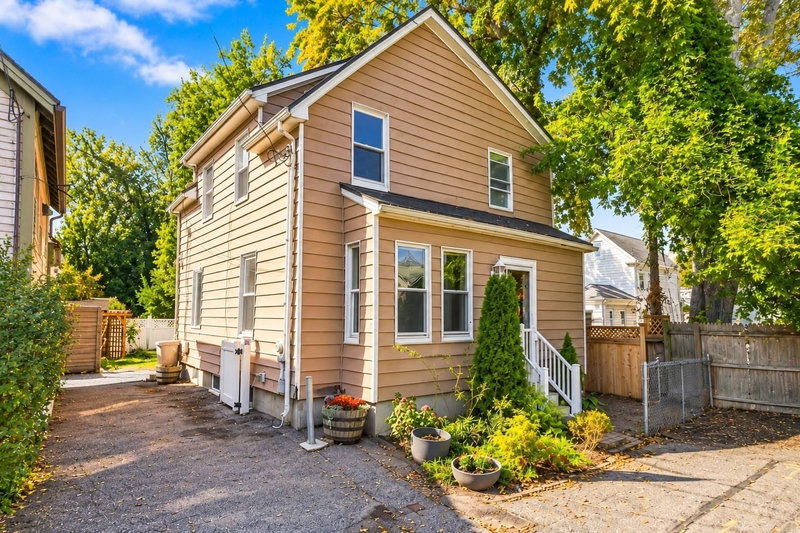 12 Linden Pl