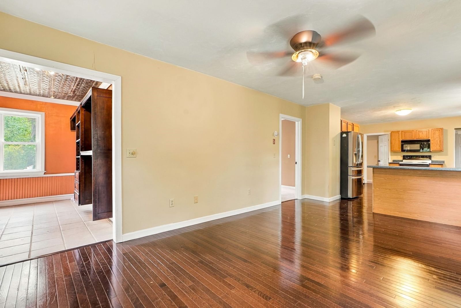 24 Washington Street, Mendon, MA 01756 photo 3