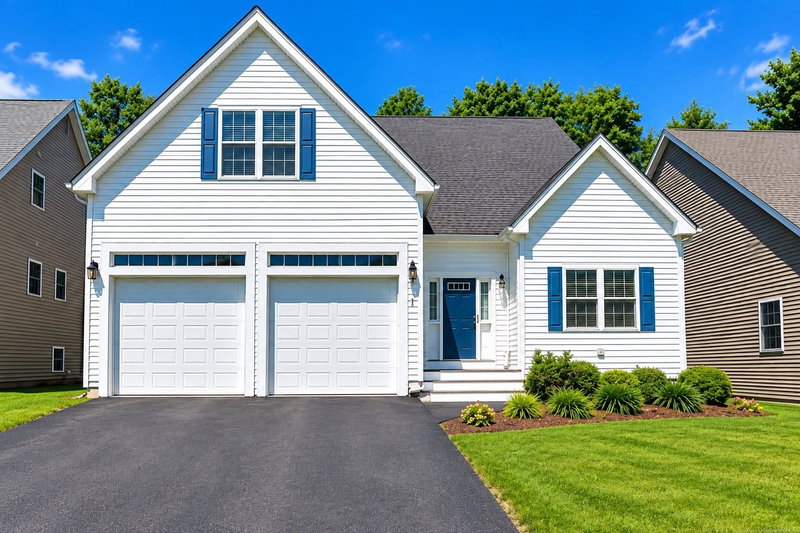 23 Dickens Ln