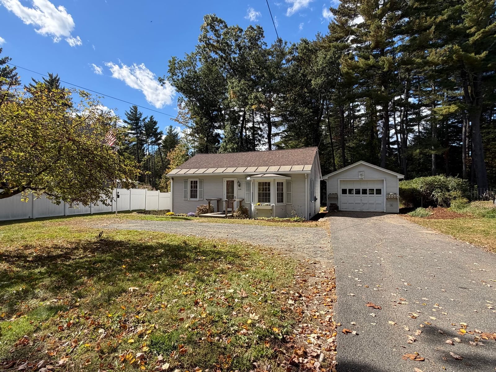235 Glendale Rd, Northampton, MA 01062