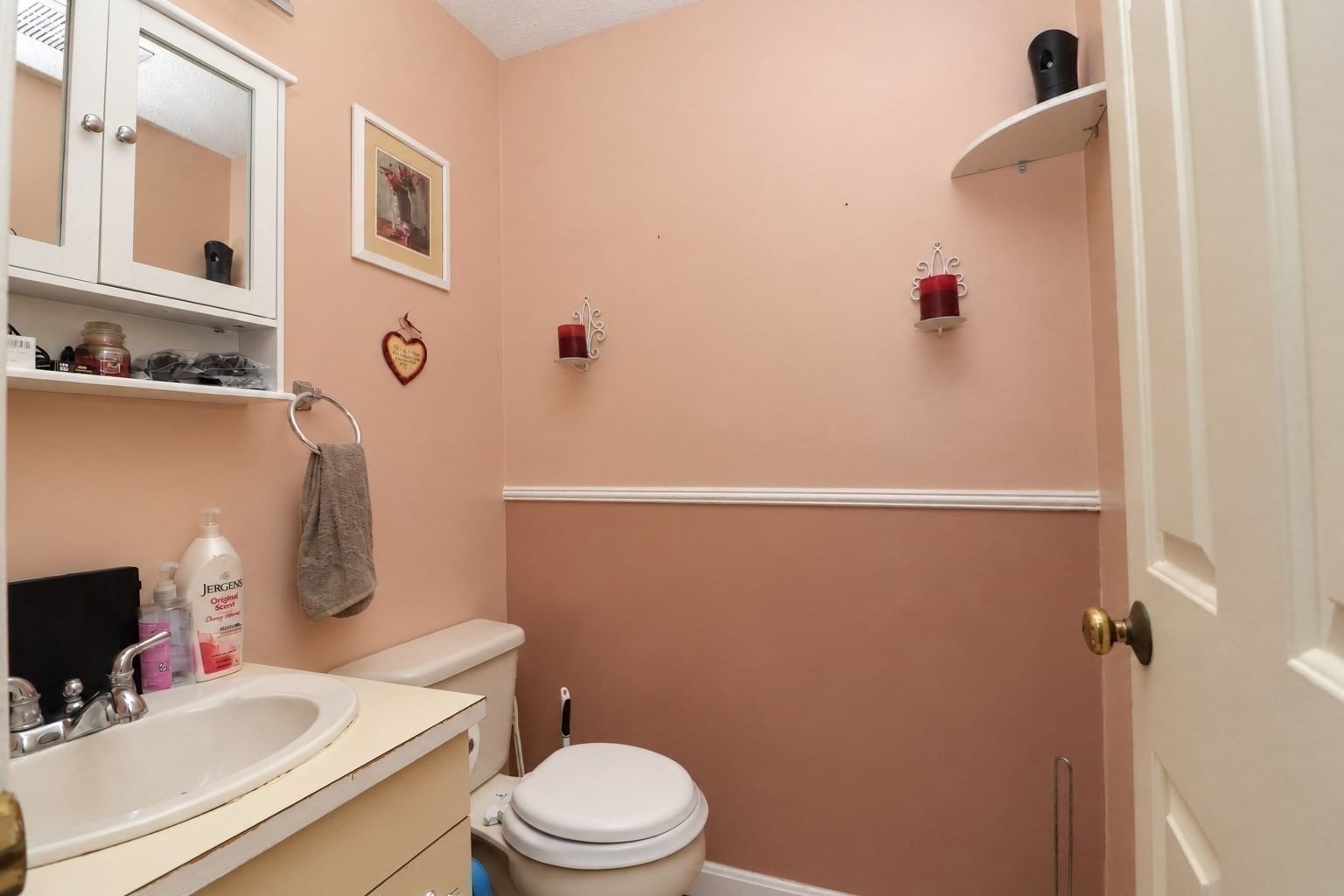 20 Angle St #10, Lowell, MA 01851 photo 4