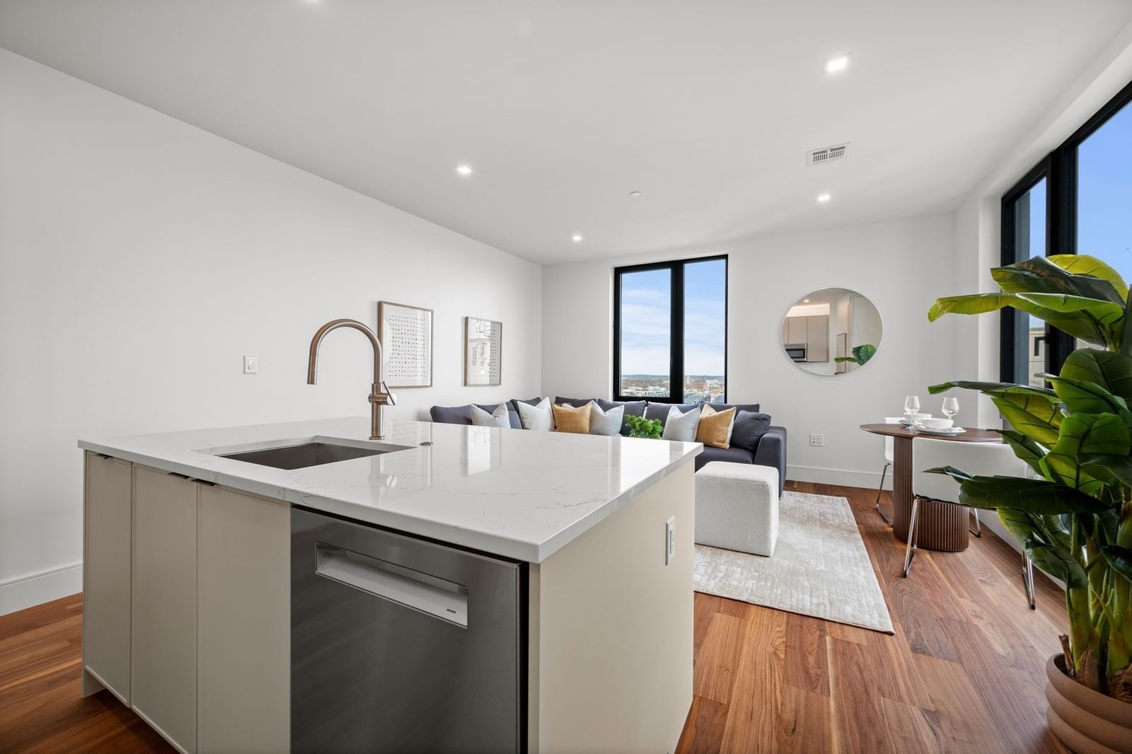 1515 Commonwealth Ave #608, Boston, MA 02135 photo 2