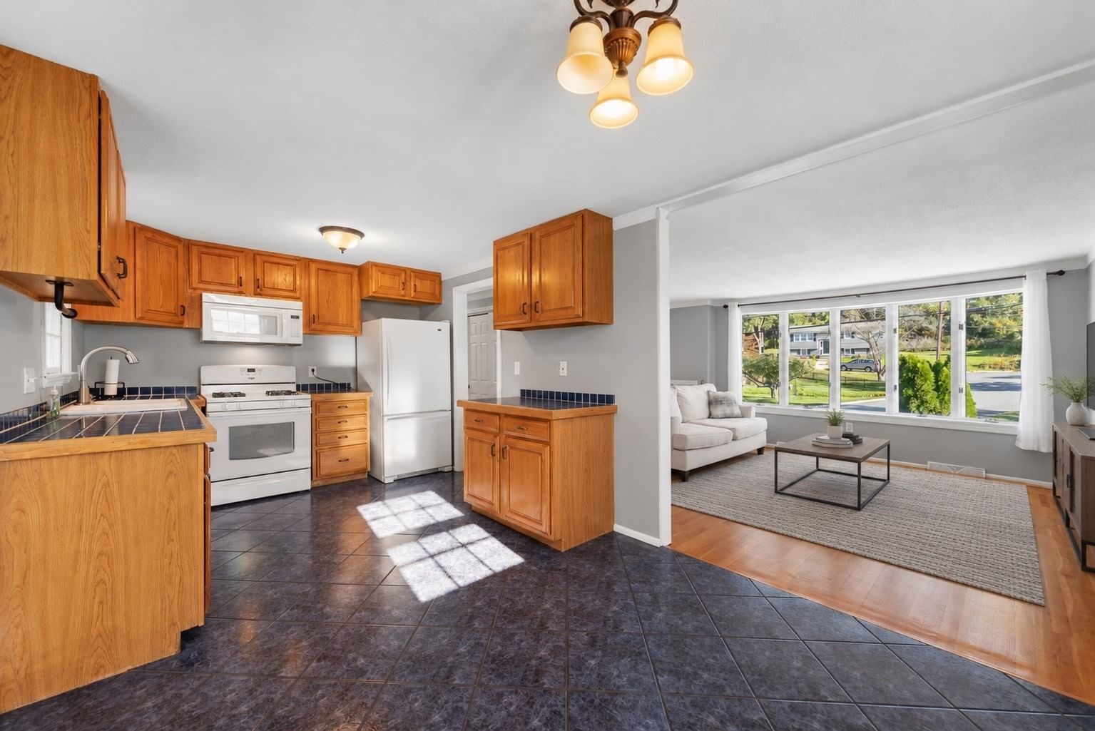 70 Westwind Rd, Lowell, MA 01852 photo 2