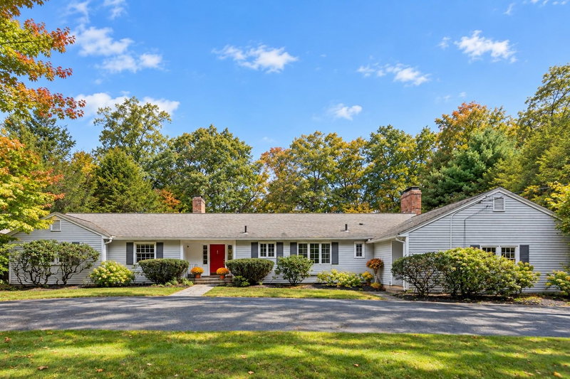 39 Rollingwood Ln