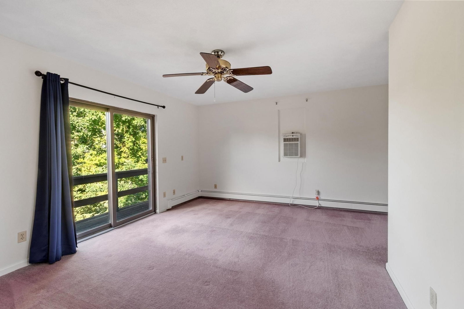 7 Hutton St, Danvers, MA 01923 photo 4