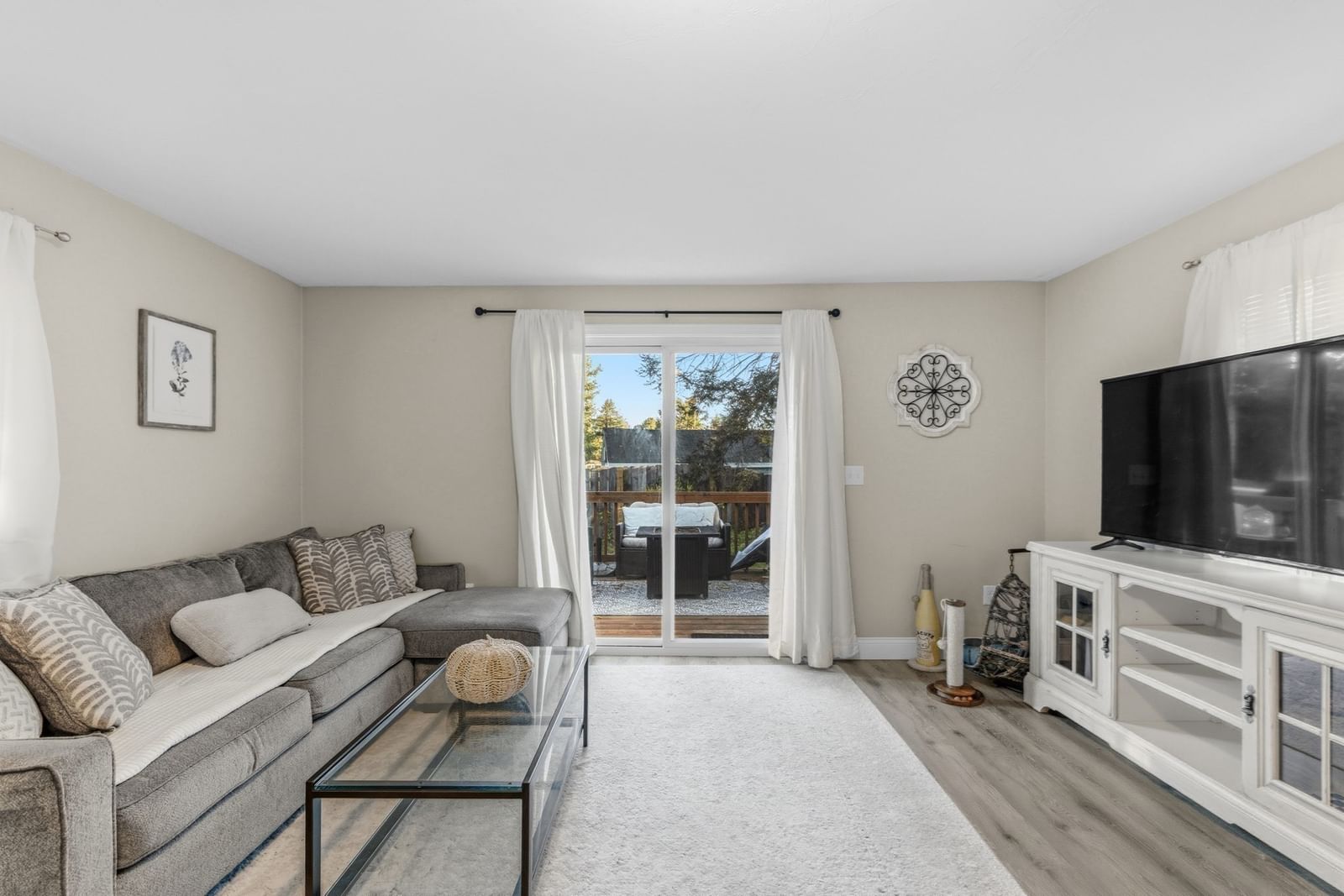 102 Jerome St, Berkley, MA 02779 photo 3