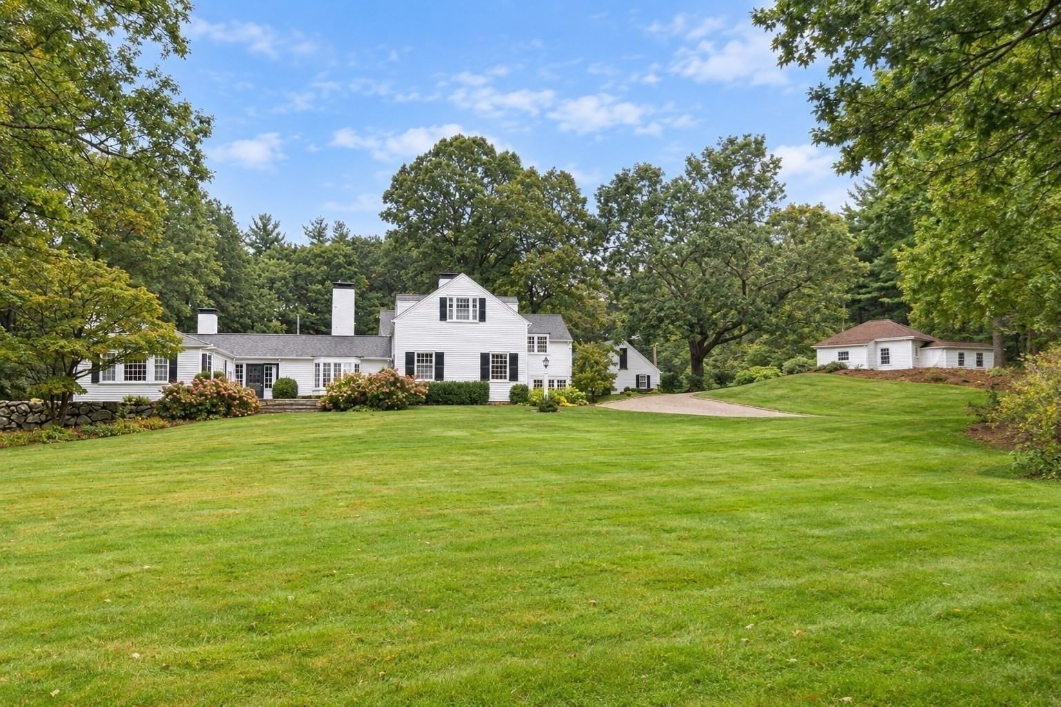 157 Centre St, Dover, MA 02030 photo 5