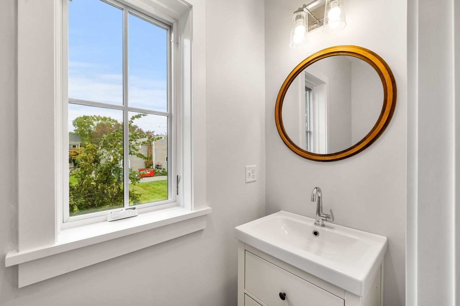 1 Broadway Ave #4, Ipswich, MA 01938 photo 4