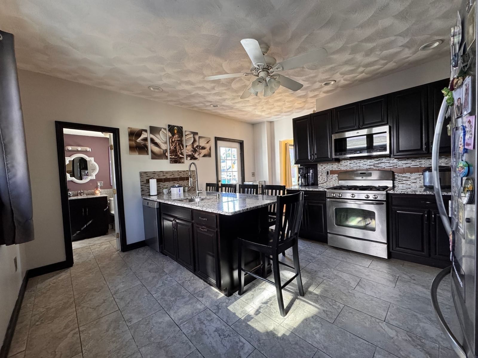 454 Broadway, Lynn, MA 01904 photo 2