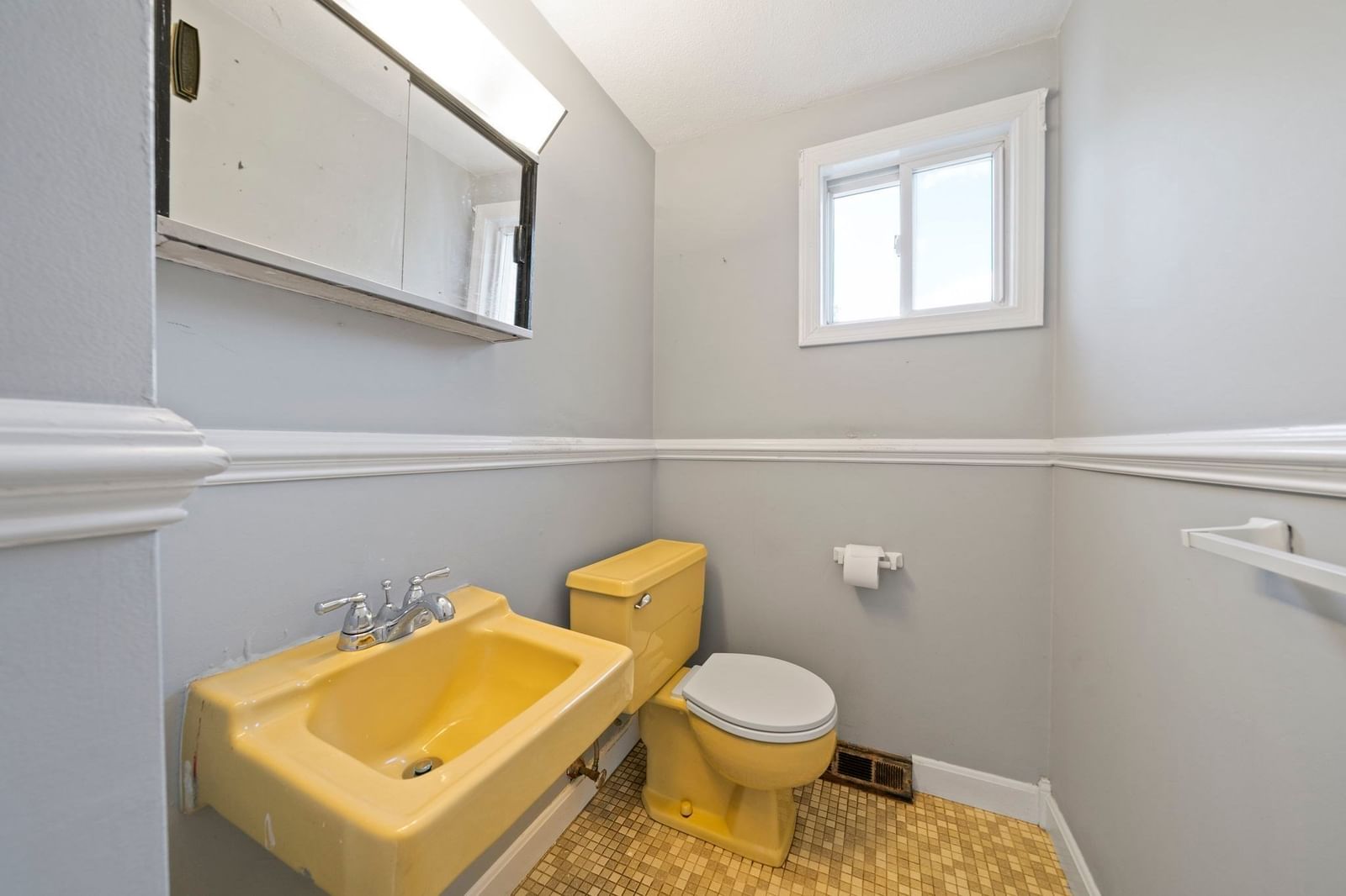 22-24 Adams Drive, Randolph, MA 02368 photo 4