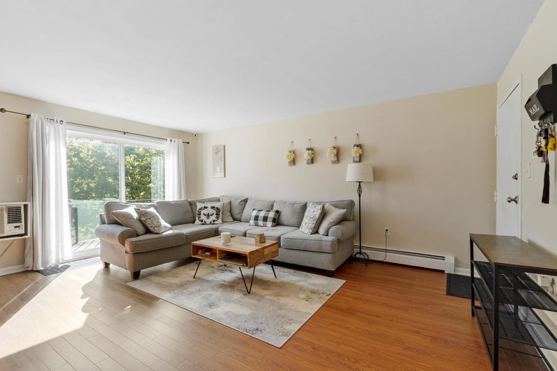 23 Edgelawn Ave Unit 5