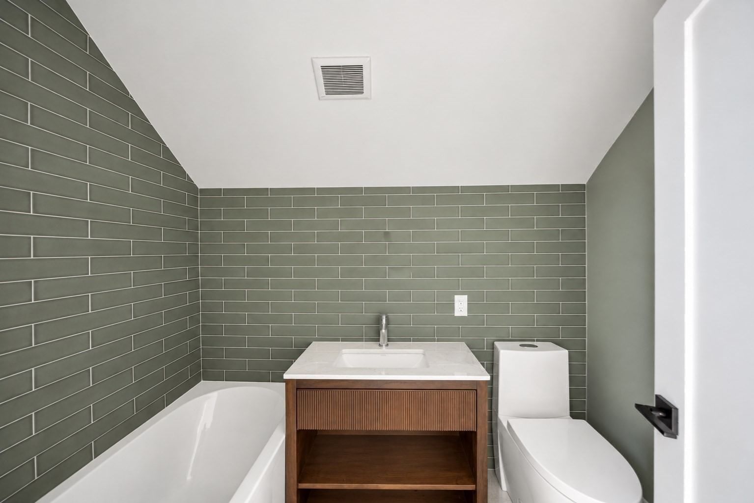 64 Dalby St #3, Newton, MA 02458 photo 2