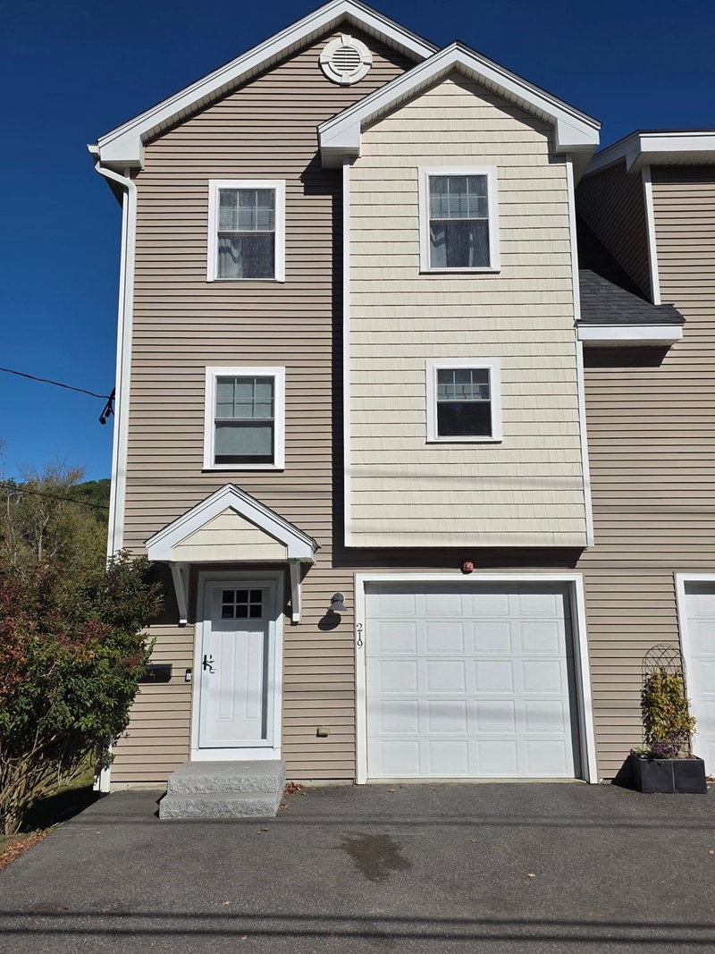 219 Main Street Unit 1
