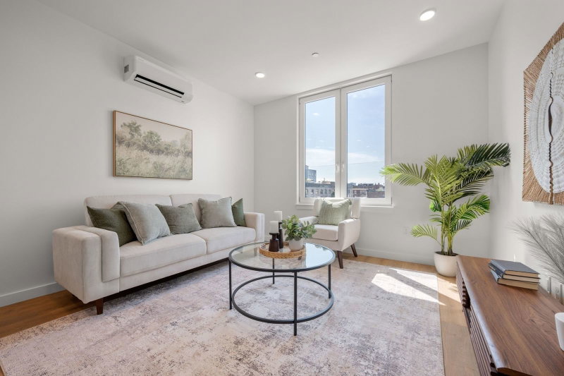 440 Broadway Unit 302