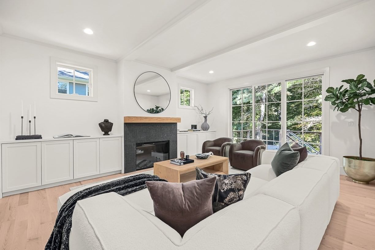 39 Macarthur Rd, Wellesley, MA 02482 photo 3