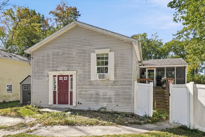21 Browns Brook Rd
