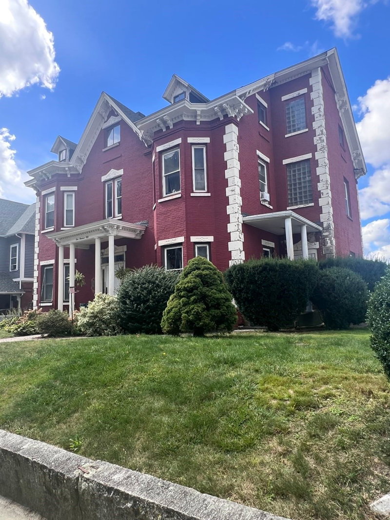 150 Lincoln St Unit 3