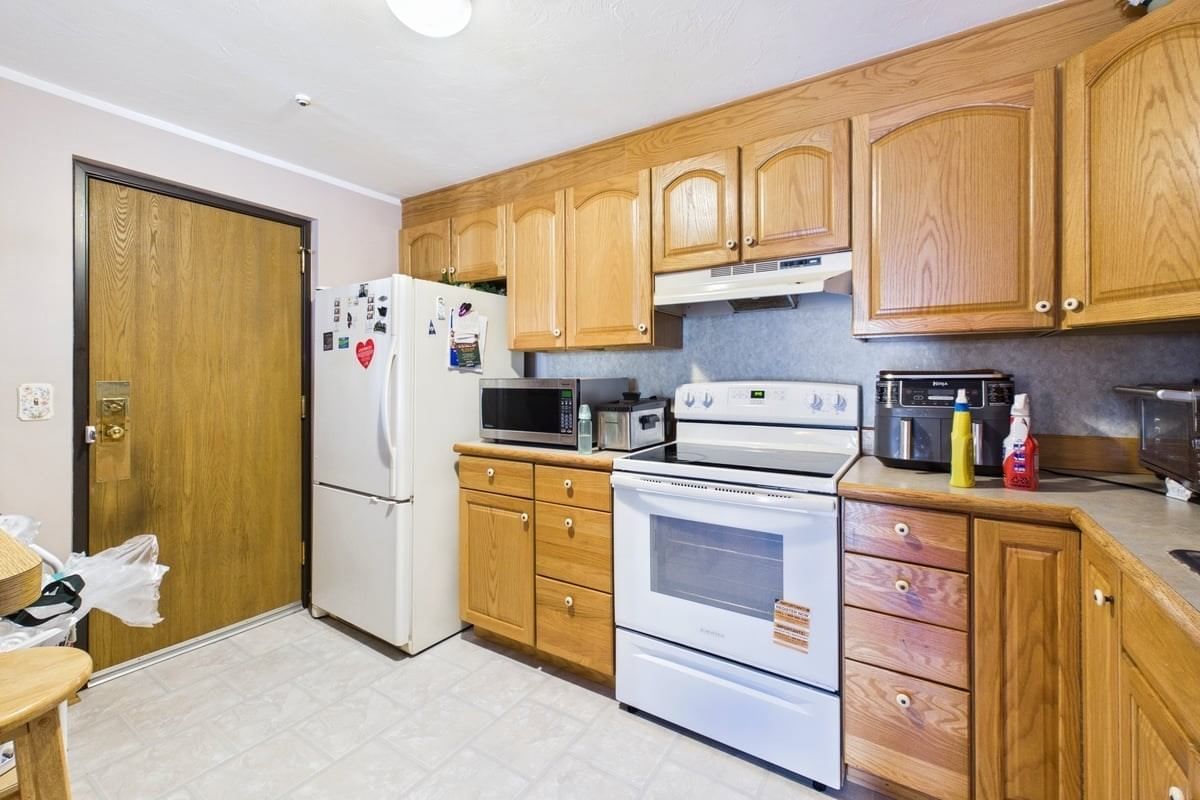 352 Neponset St #L, Canton, MA 02021 photo 2