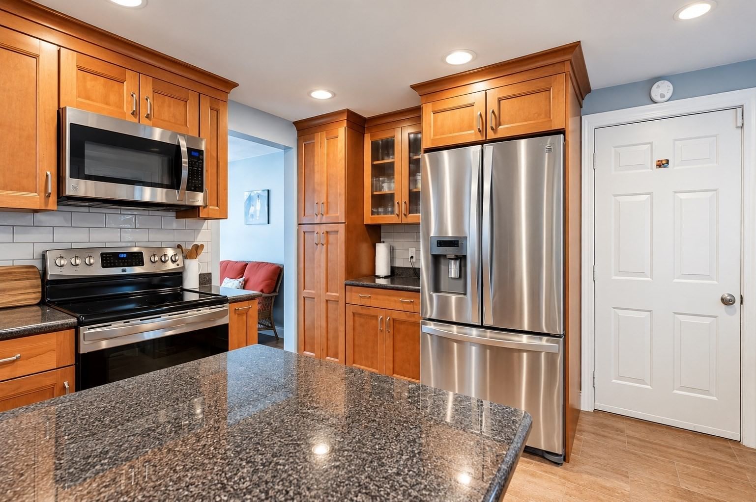 93 Oakland Avenue, Seekonk, MA 02771 photo 2