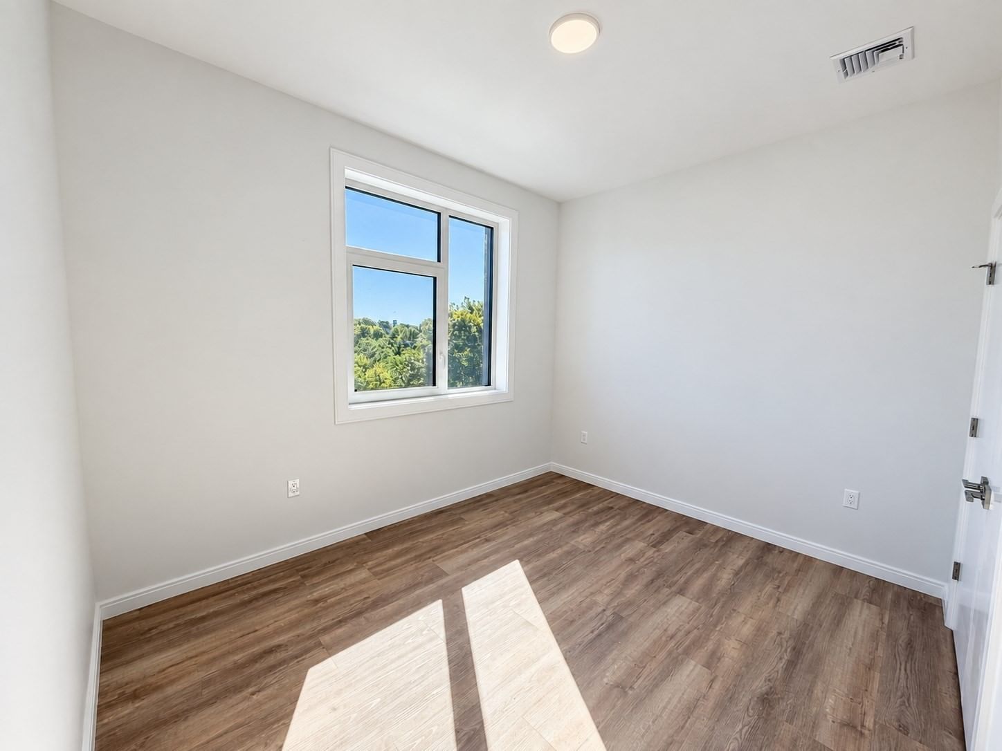 13 Warwick St #401, Somerville, MA 02143 photo 3