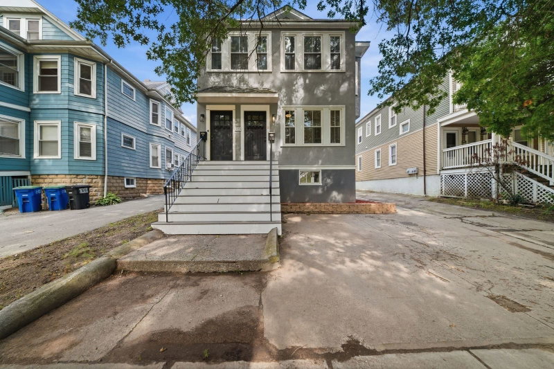 303 Alewife Brook Pkwy